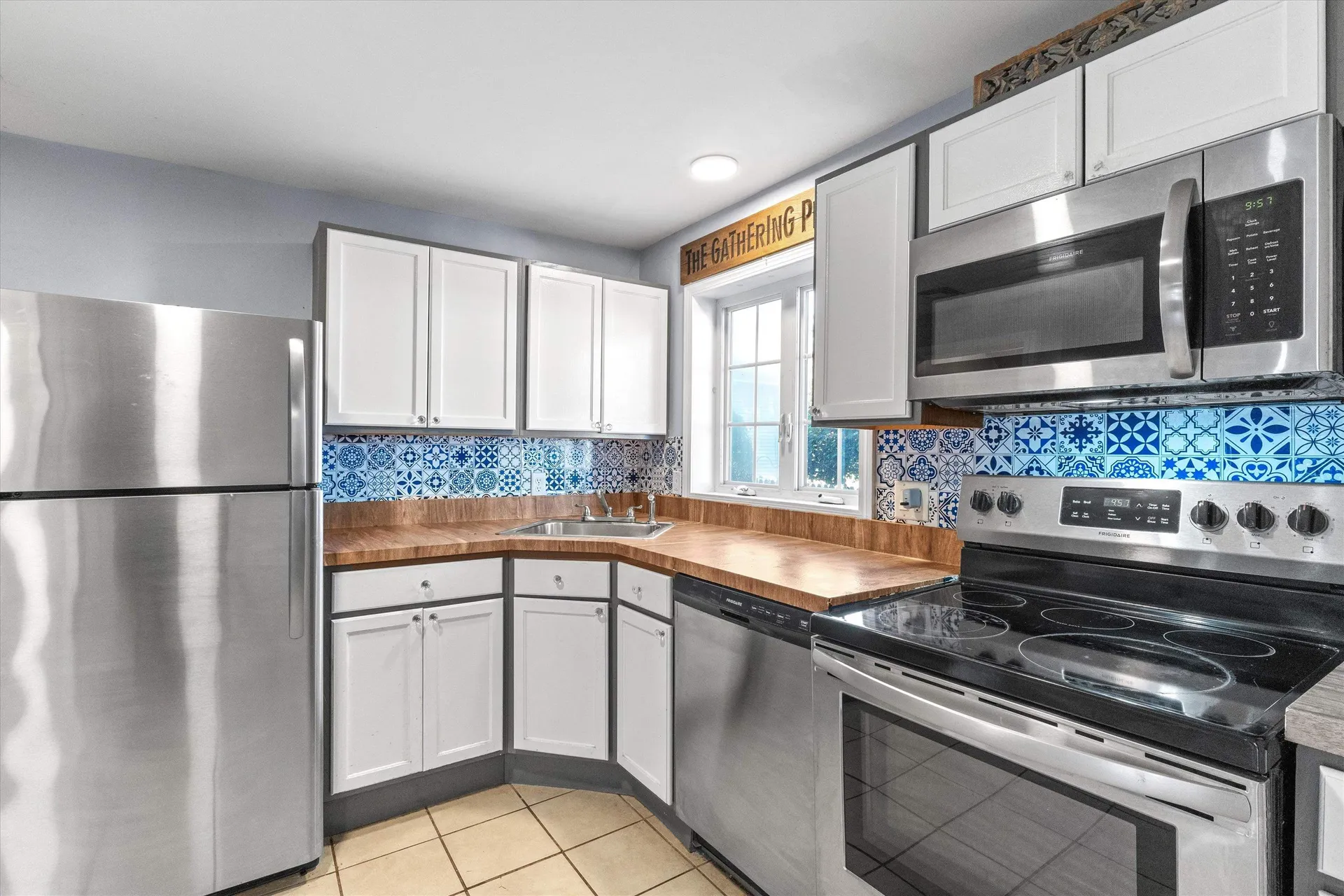 33 W. Elmhurst Avenue Manchester NH 03103