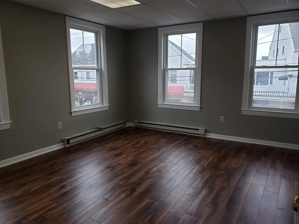 4 High Street Hampton NH 03842