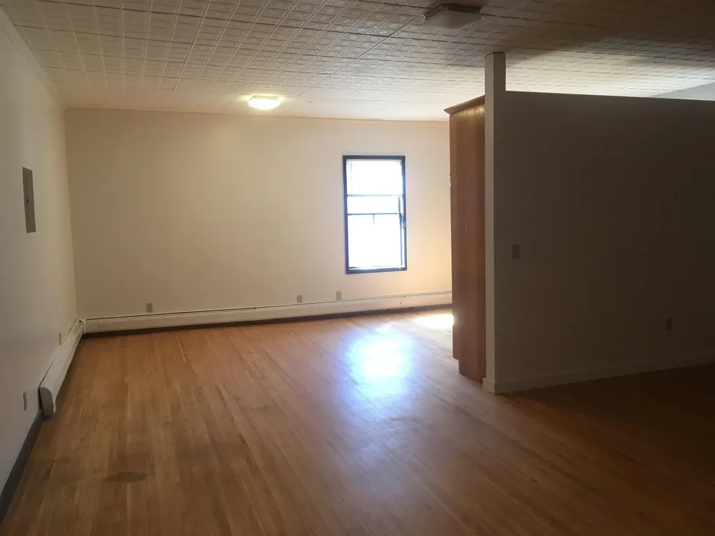 25 Back Street Randolph VT 05060