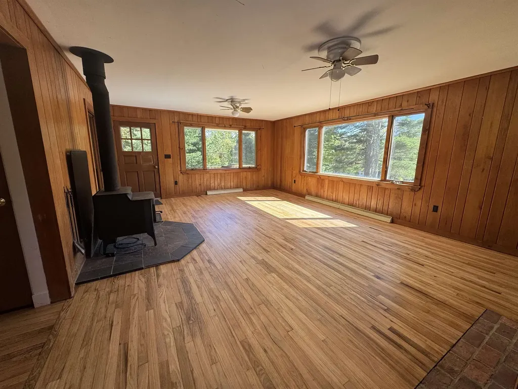 473 Hapgood Pond Road Peru VT 05152