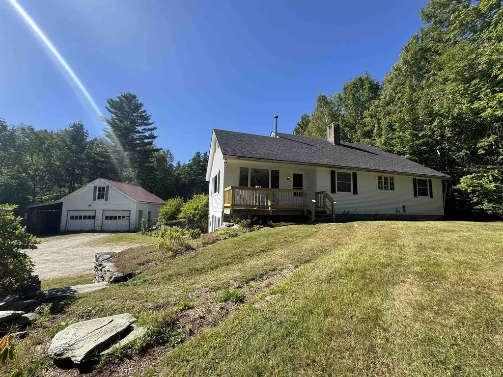 473 Hapgood Pond Road Peru VT 05152