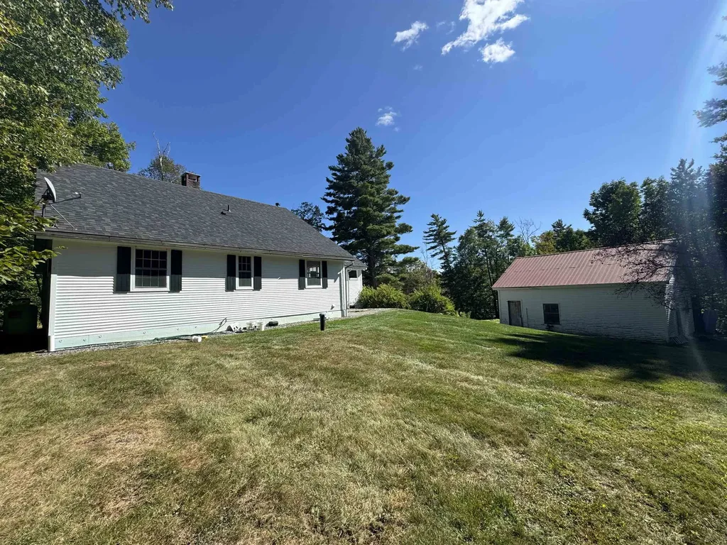 473 Hapgood Pond Road Peru VT 05152