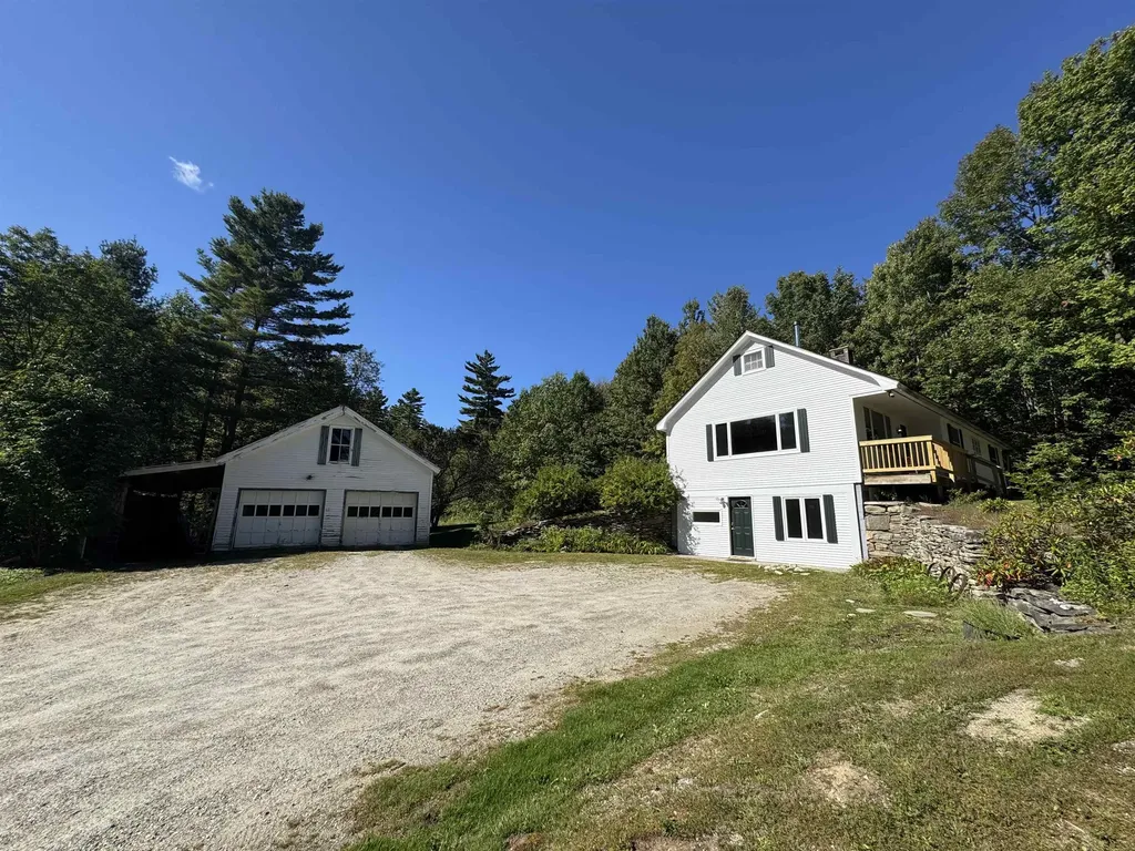 473 Hapgood Pond Road Peru VT 05152