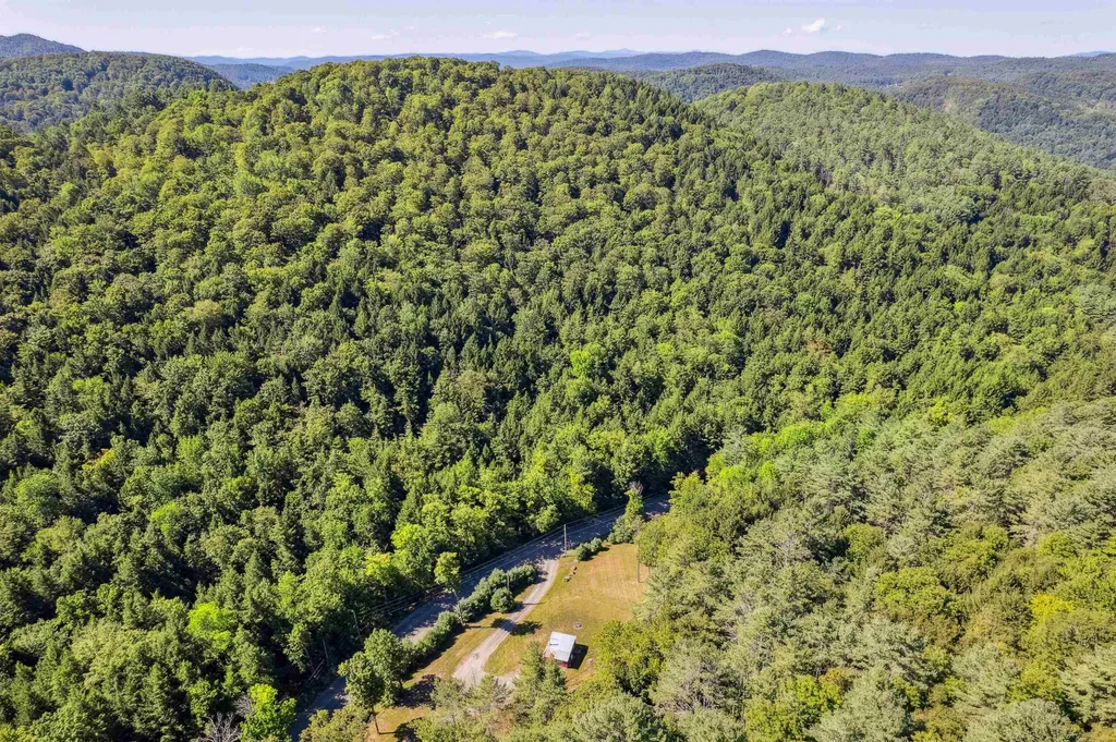 43 Potash Hill Road Tunbridge VT 05077