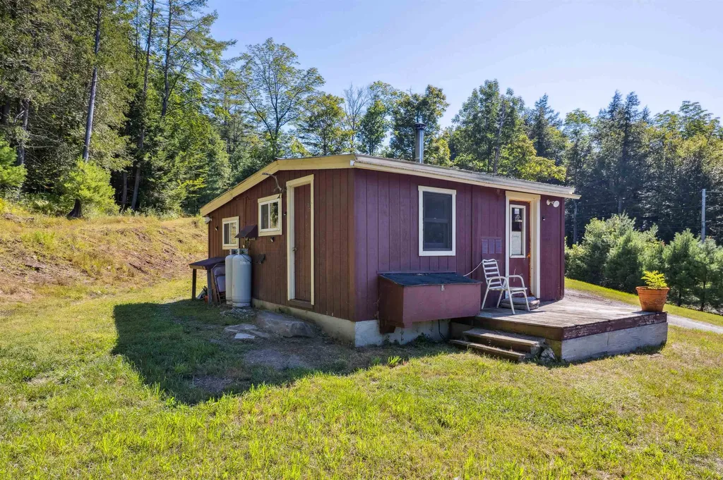 43 Potash Hill Road Tunbridge VT 05077