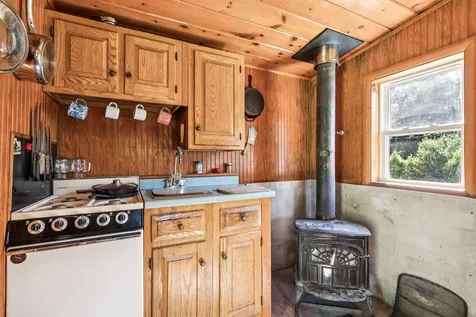 43 Potash Hill Road Tunbridge VT 05077