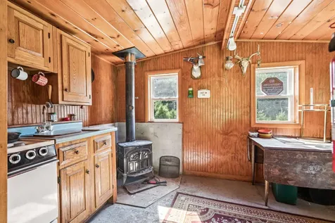 43 Potash Hill Road Tunbridge VT 05077