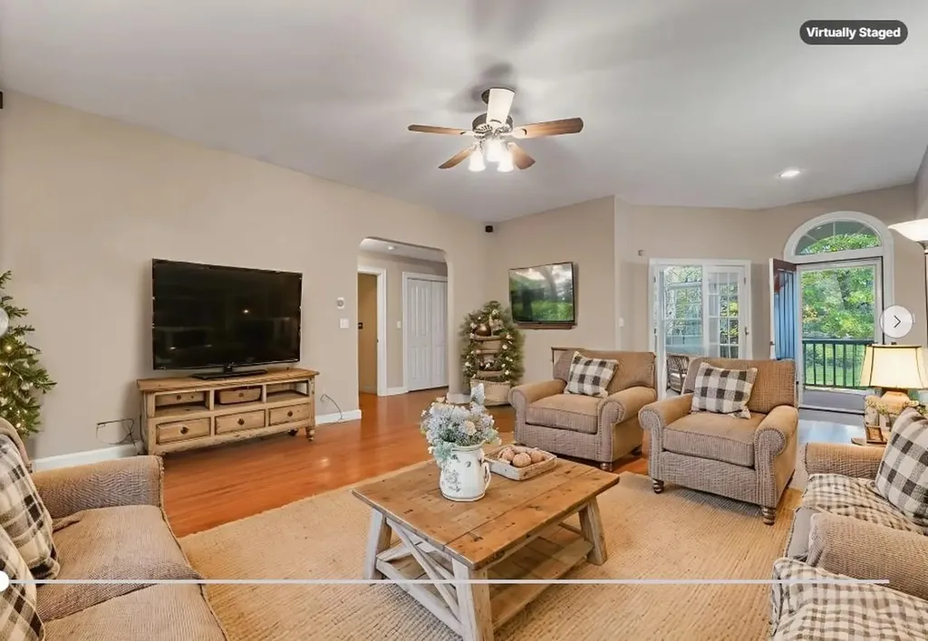 12 Parshley Lane Brentwood NH 03833