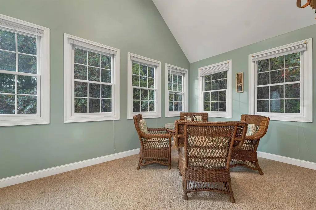 12 Parshley Lane Brentwood NH 03833