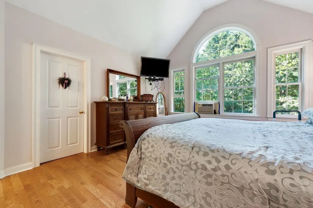 12 Parshley Lane Brentwood NH 03833