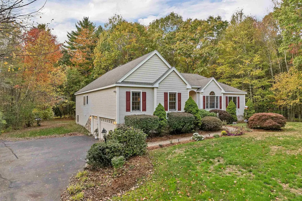 12 Parshley Lane Brentwood NH 03833