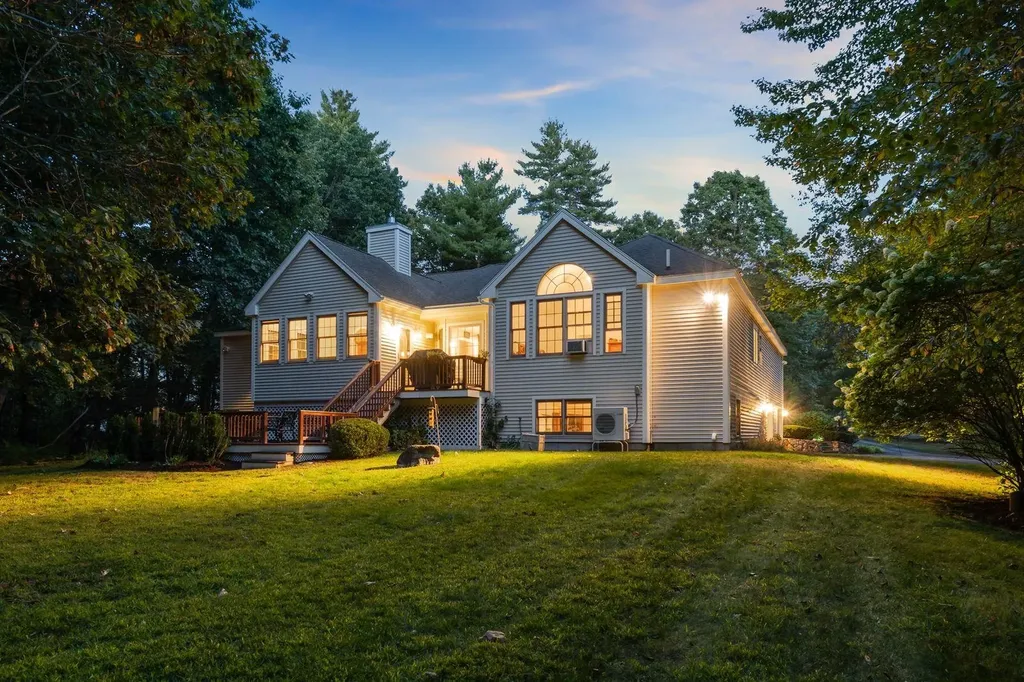 12 Parshley Lane Brentwood NH 03833