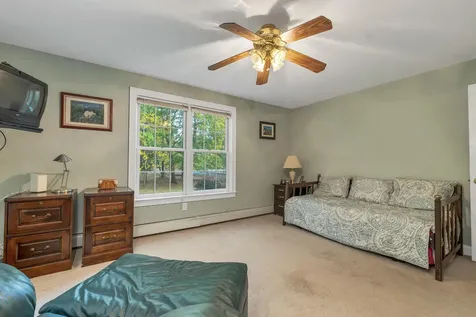 12 Parshley Lane Brentwood NH 03833