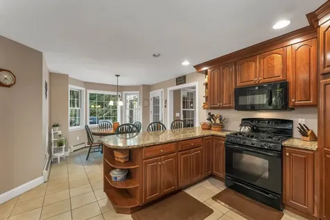 12 Parshley Lane Brentwood NH 03833