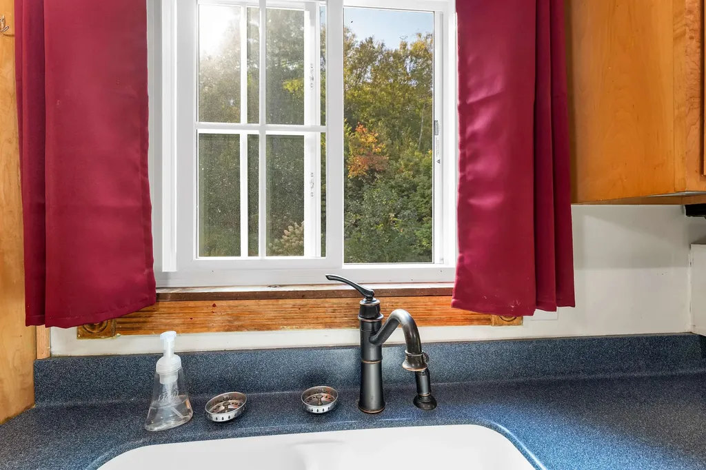 155 Clough Park Road Weare NH 03281