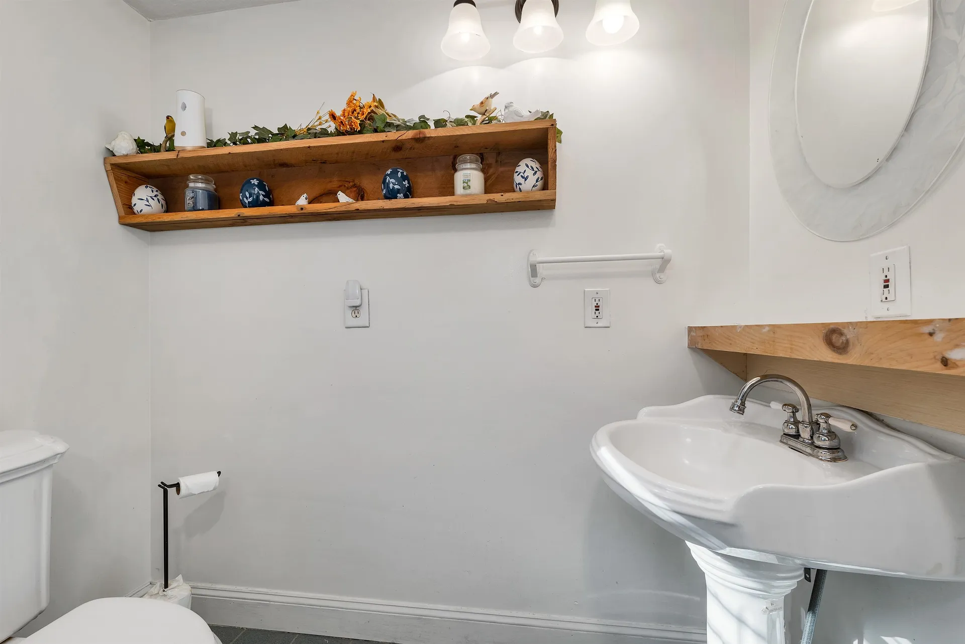 155 Clough Park Road Weare NH 03281