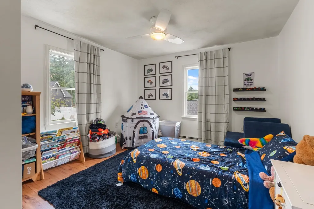 18 Field Avenue Salem NH 03079