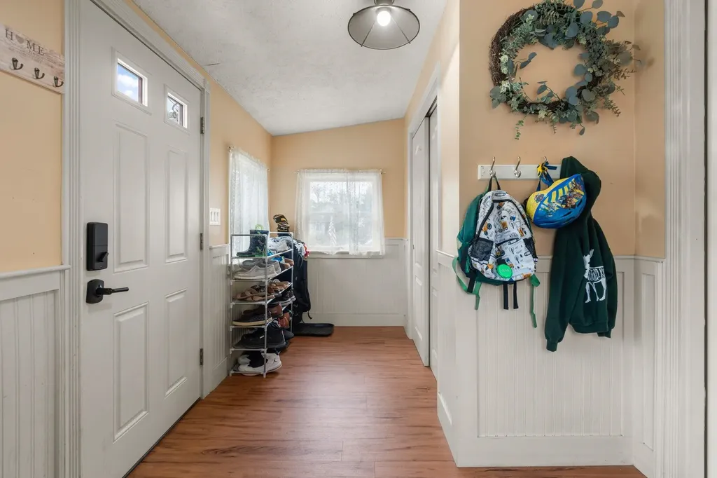 18 Field Avenue Salem NH 03079