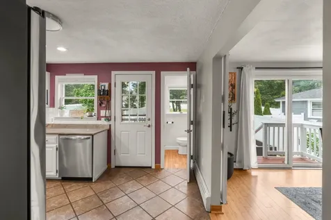 18 Field Avenue Salem NH 03079