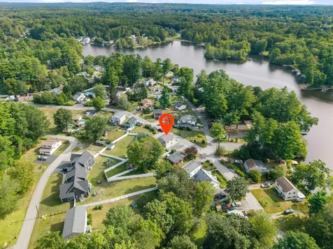 18 Field Avenue Salem NH 03079