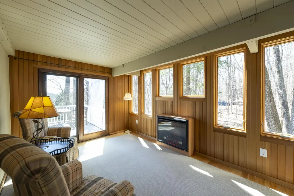 1877 Willard Road Hartford VT 05059