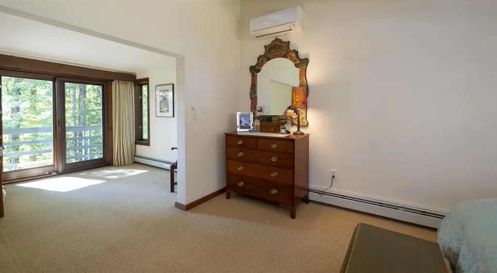 1877 Willard Road Hartford VT 05059