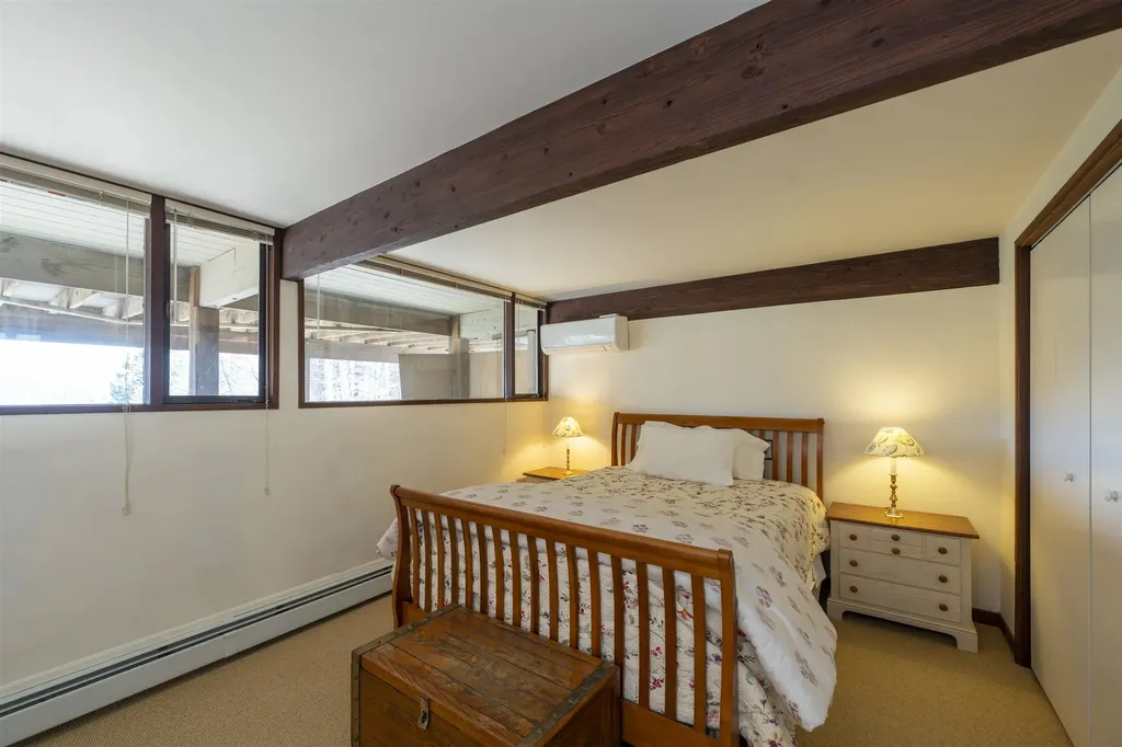 1877 Willard Road Hartford VT 05059