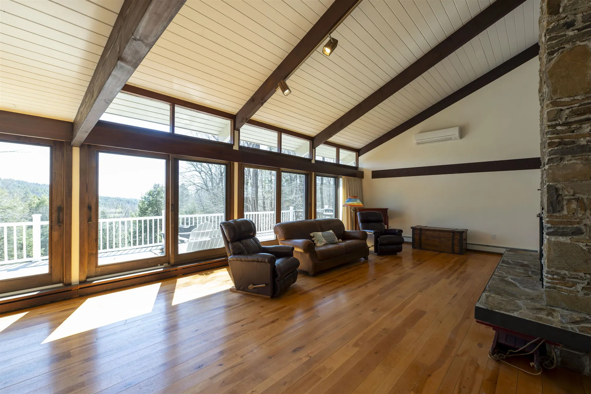 1877 Willard Road Hartford VT 05059