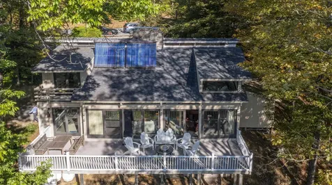 1877 Willard Road Hartford VT 05059