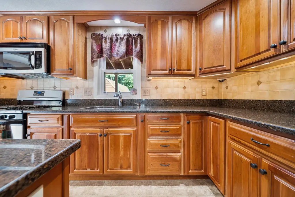 42 Cota Road Merrimack NH 03054