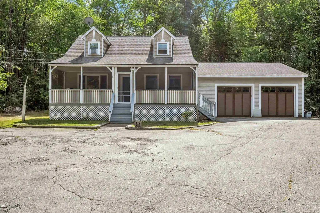 728 East Side Drive Alton NH 03809