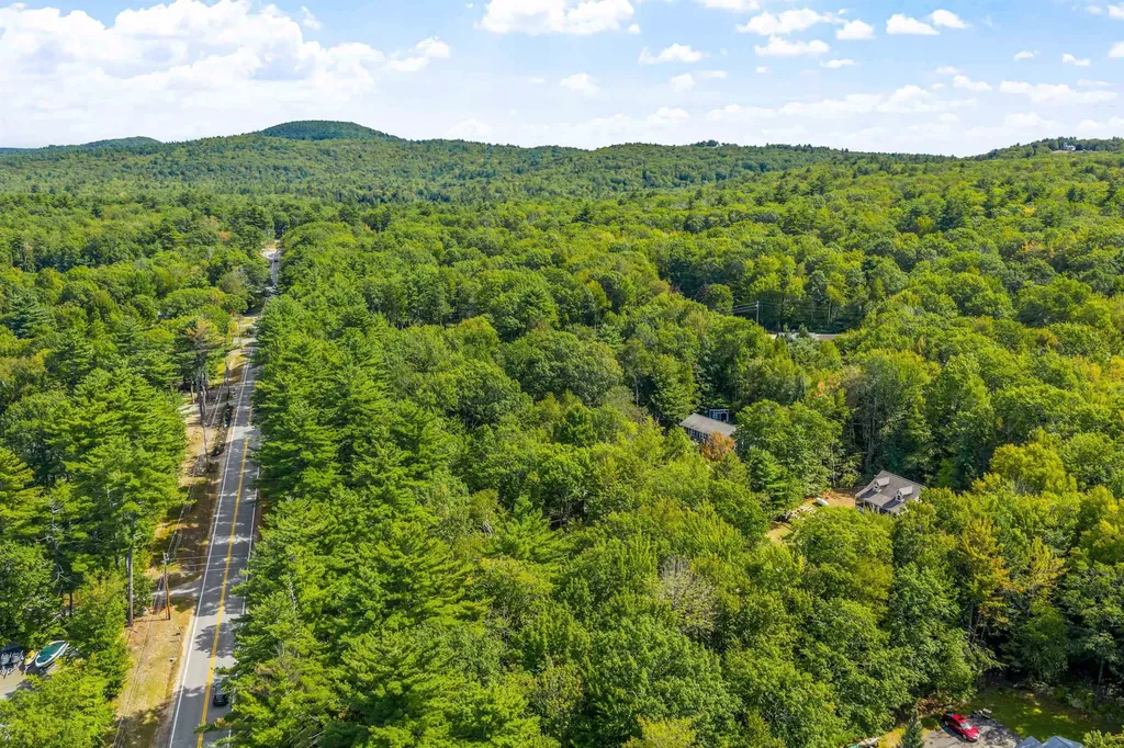 728 East Side Drive Alton NH 03809