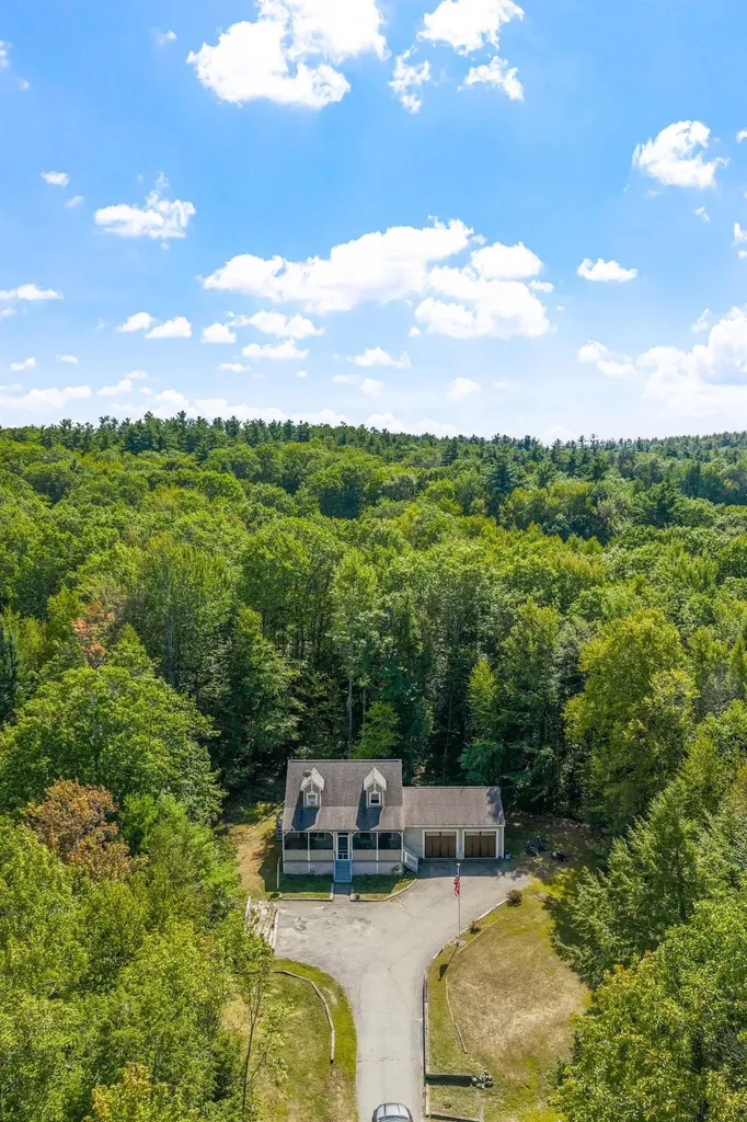 728 East Side Drive Alton NH 03809