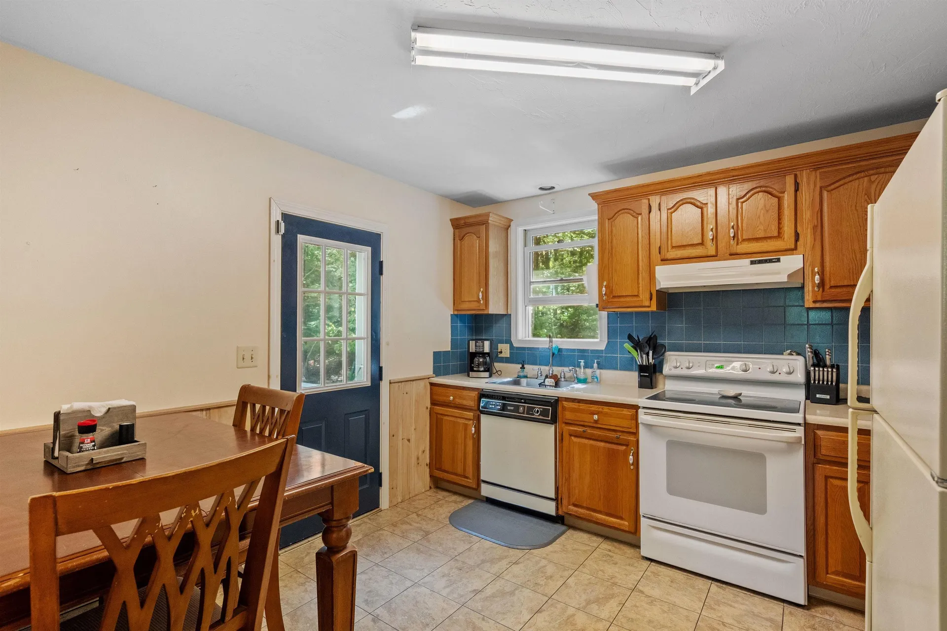 728 East Side Drive Alton NH 03809