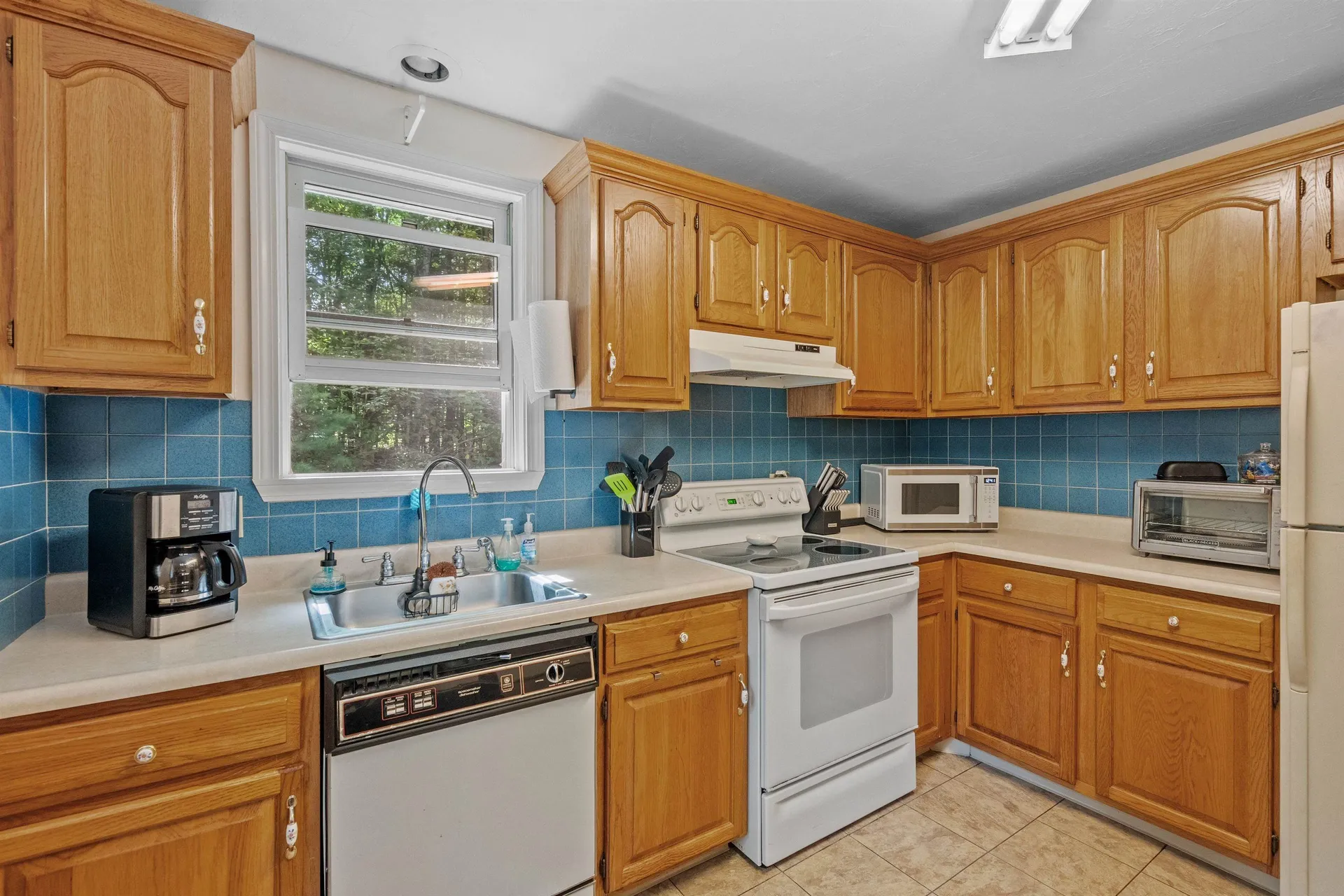 728 East Side Drive Alton NH 03809