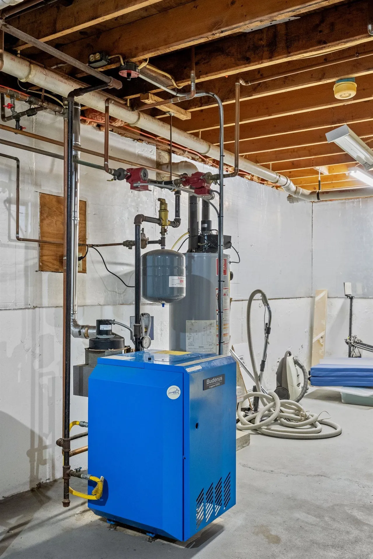 728 East Side Drive Alton NH 03809