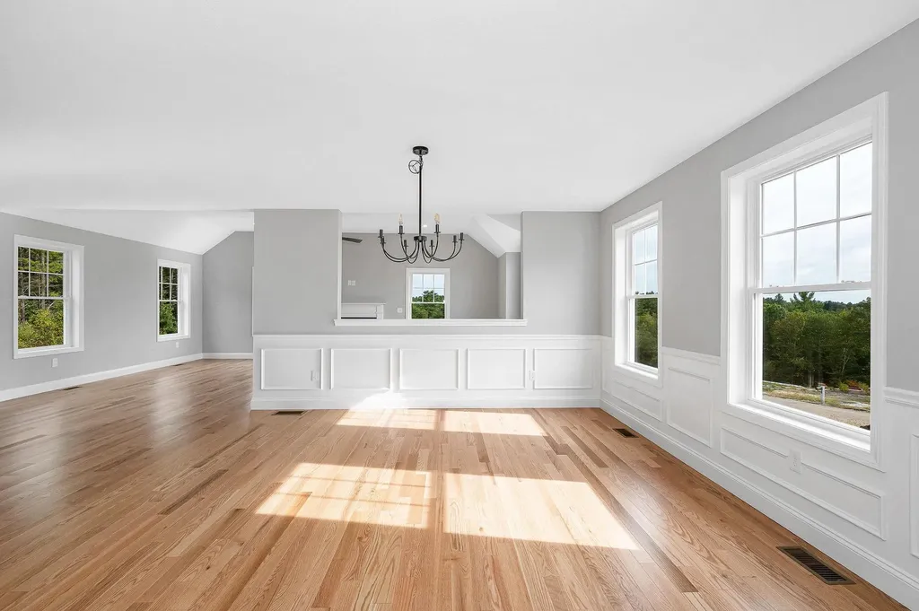 54 Thistlewood Drive Pelham NH 03076