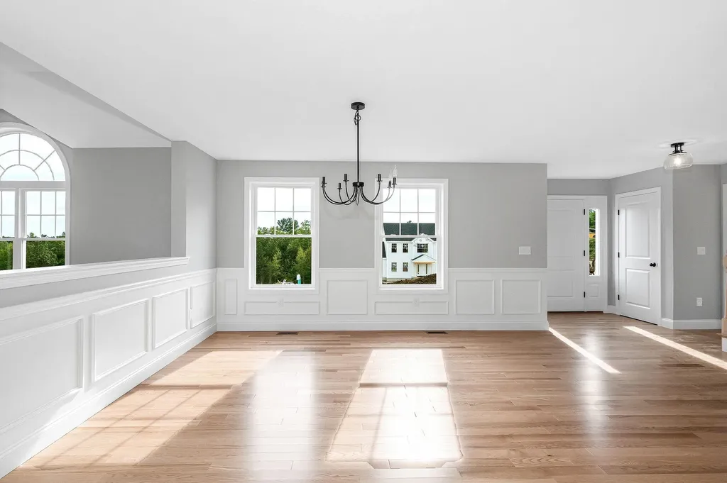 54 Thistlewood Drive Pelham NH 03076