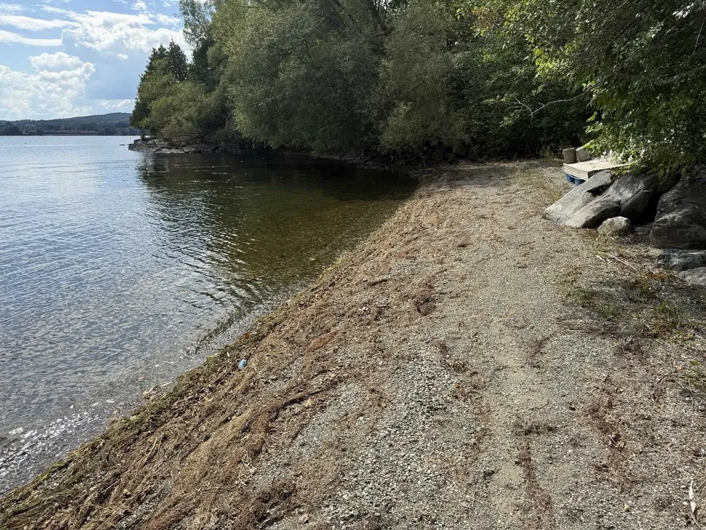 81 Top Deck Lane Newport Town VT 05857