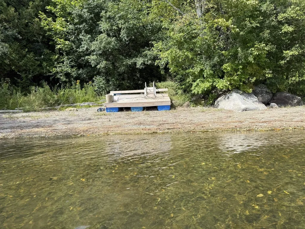 81 Top Deck Lane Newport Town VT 05857