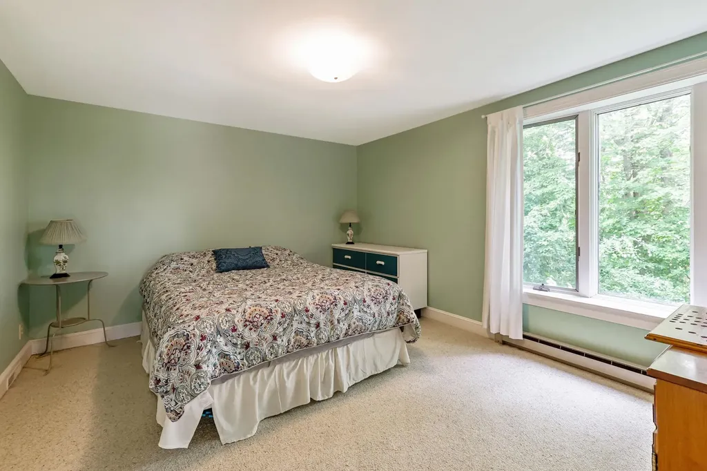 81 Top Deck Lane Newport Town VT 05857