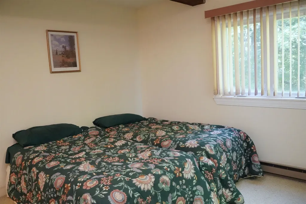 81 Top Deck Lane Newport Town VT 05857