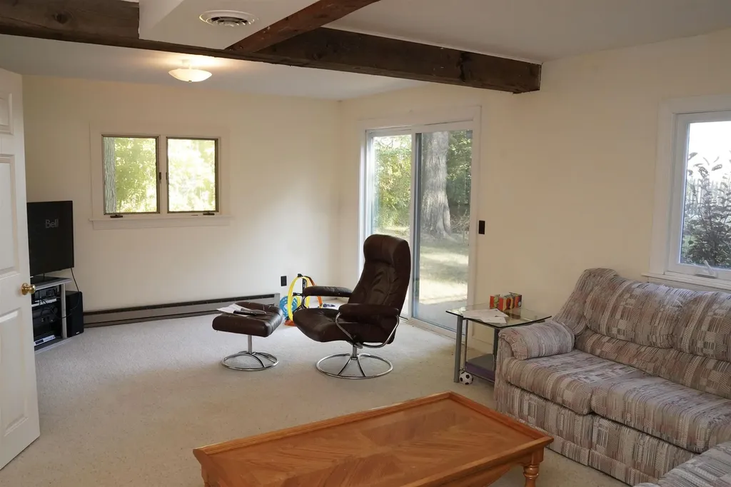 81 Top Deck Lane Newport Town VT 05857