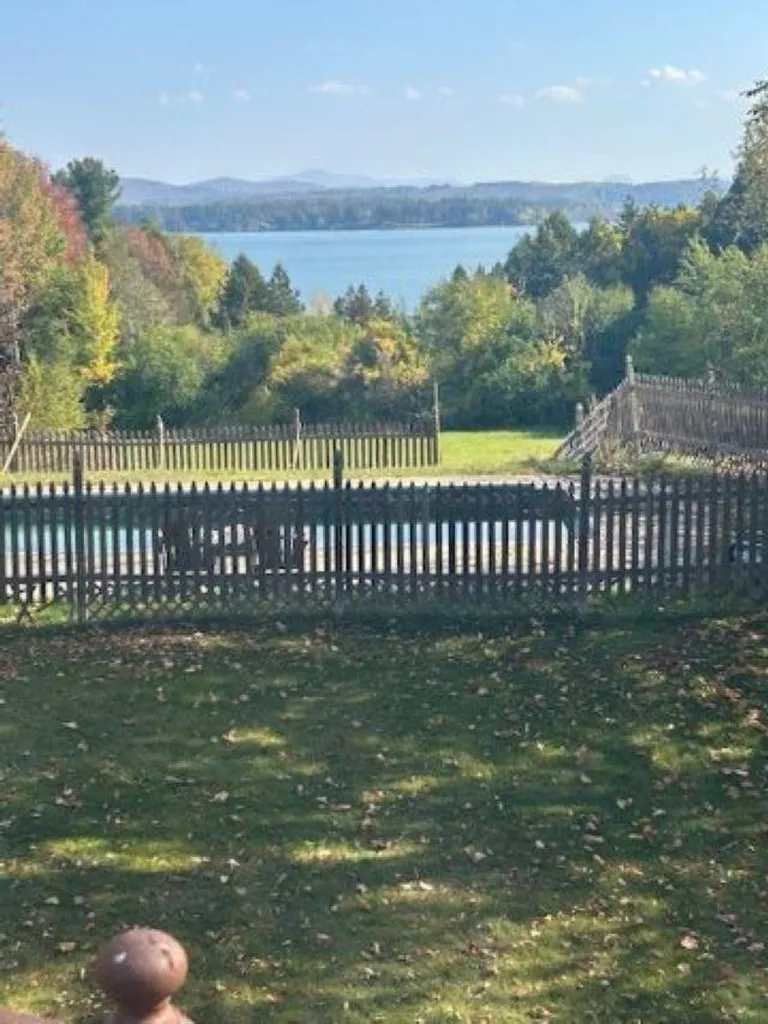 81 Top Deck Lane Newport Town VT 05857