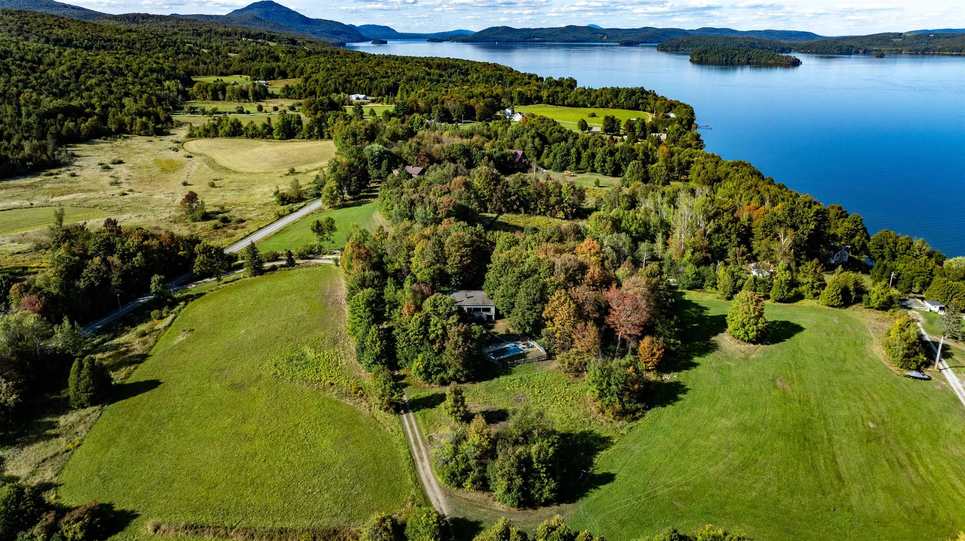 Newport Town VT, 81 Top Deck Lane