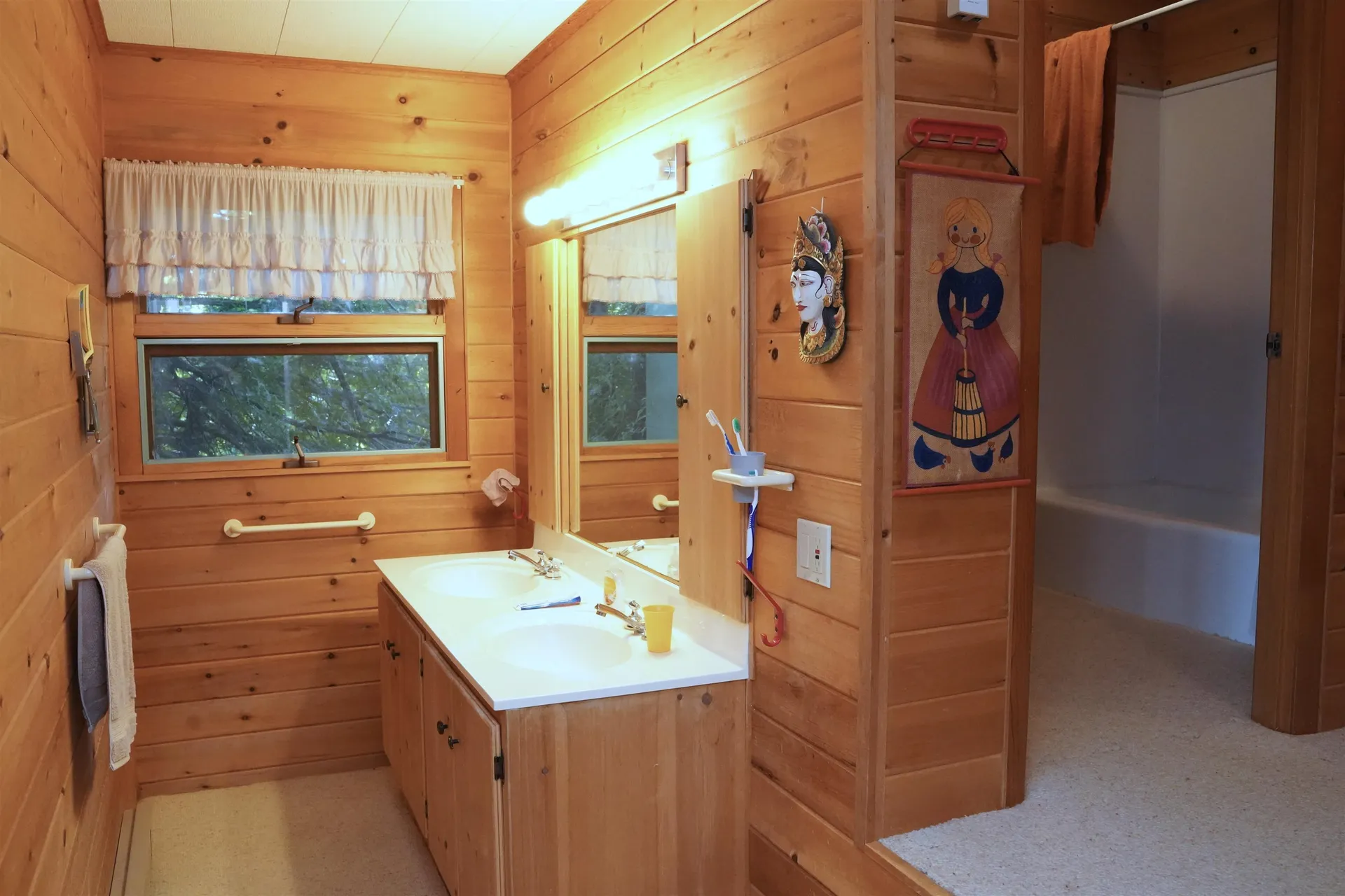 81 Top Deck Lane Newport Town VT 05857