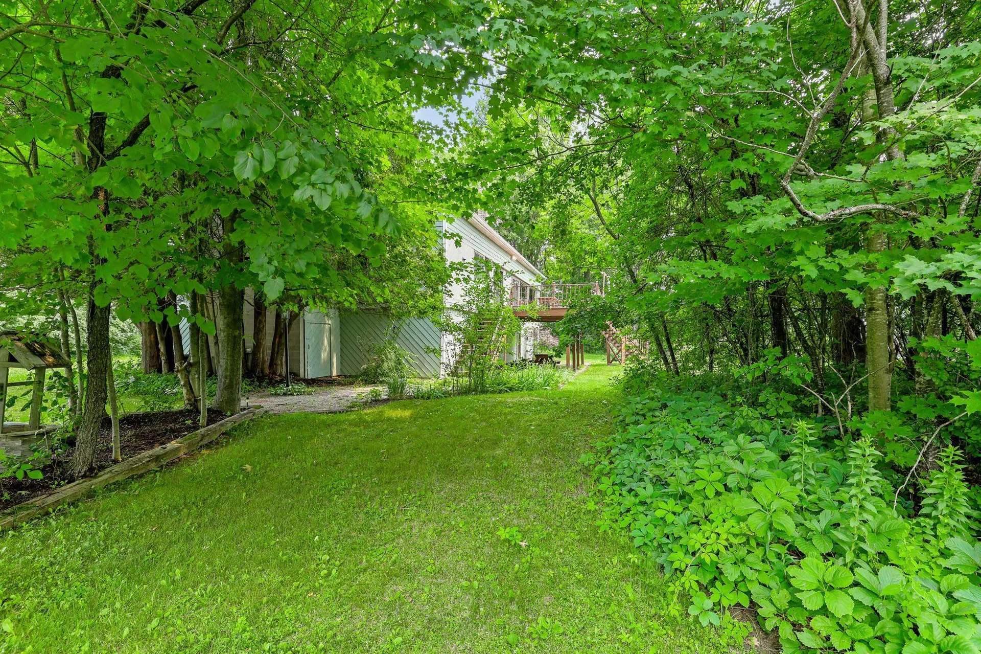 81 Top Deck Lane Newport Town VT 05857