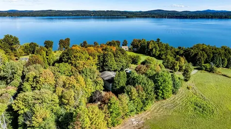 81 Top Deck Lane Newport Town VT 05857