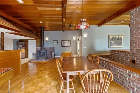 81 Top Deck Lane Newport Town VT 05857