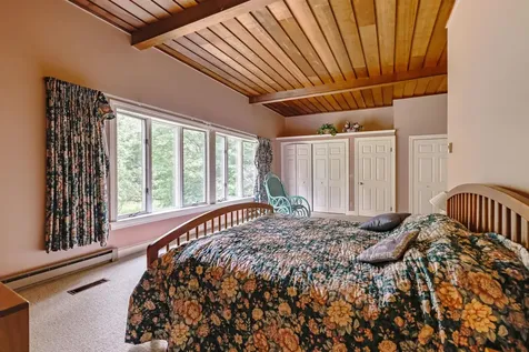 81 Top Deck Lane Newport Town VT 05857